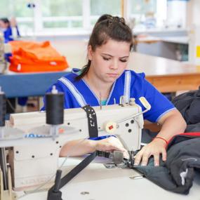 Статья: Пошив рабочей одежды: Современные технологии, высокое качество и клиенториентированный подход