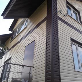 Статья: Преобразите свой дом с фасадными материалами: надежность, качество и стиль в каждой детали!